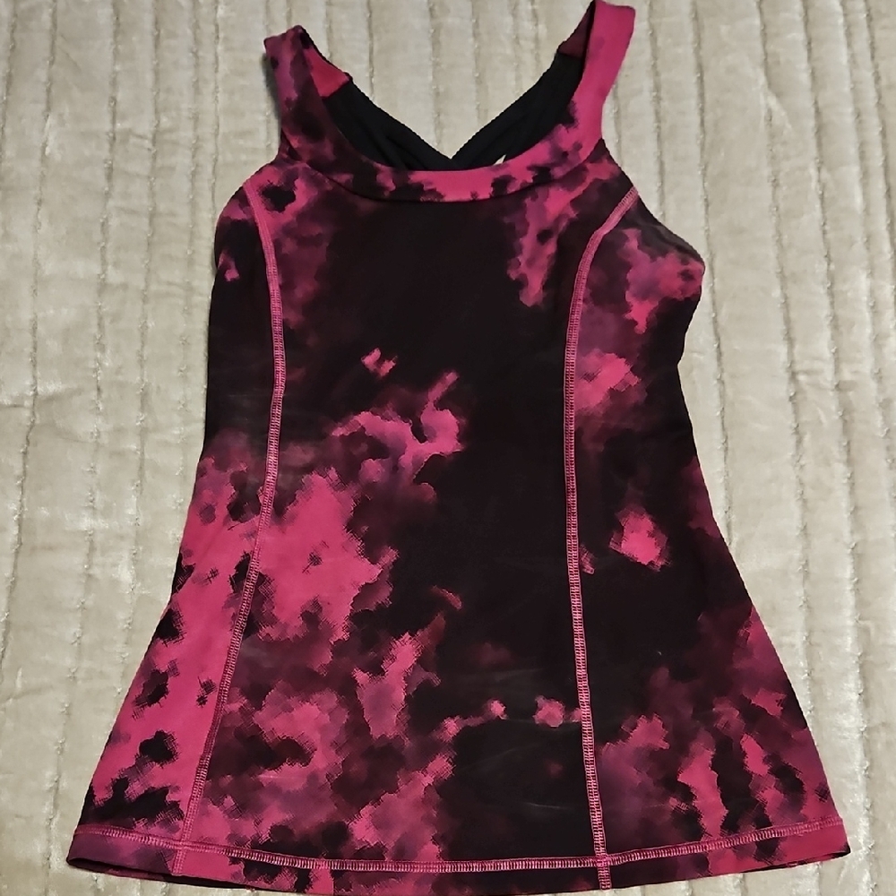 Lululemon Workout Top Size 6